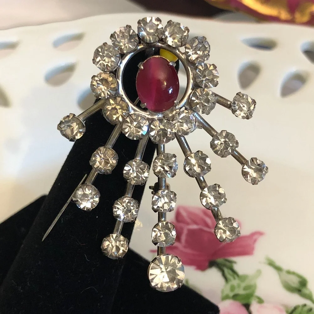 Atomic Cats‎ Eye and Rhinestone Brooch